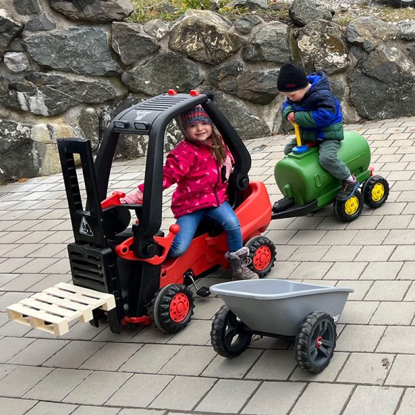 Zwei Kinder beim Spielen